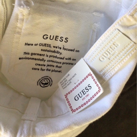 🆕GUESS WHITE DENIM HIGH RISE FLARE(Sz 28 & 29) - Picture 15 of 16